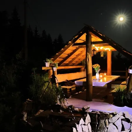 Lesny Dom Gorska Holiday home Wysoka (Wadowice)