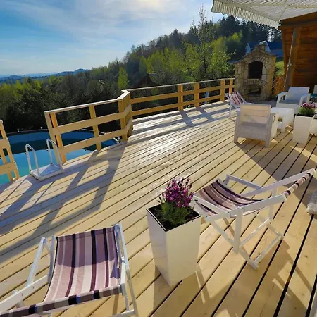 Lesny Dom Gorska Holiday home Wysoka (Wadowice)